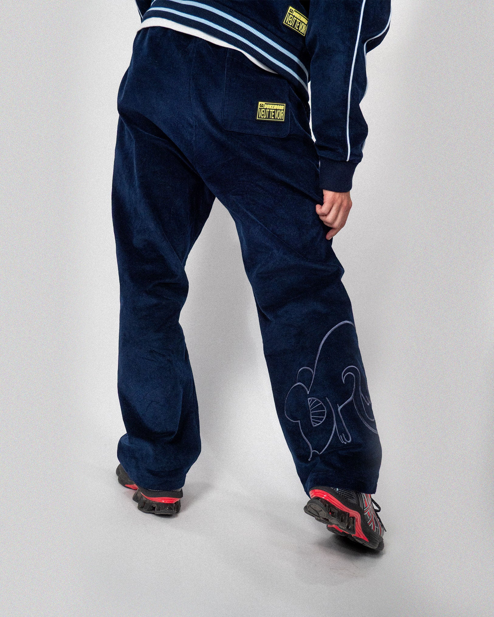 LE TRACKSUIT DUKEMOBB (LE BAS).