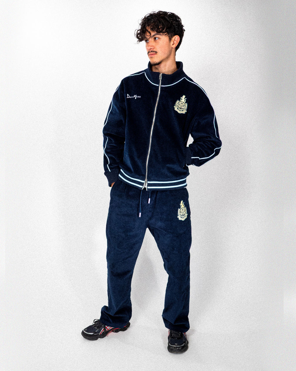 L'ENSEMBLE TRACKSUIT DUKEMOBB (AU COMPLET).